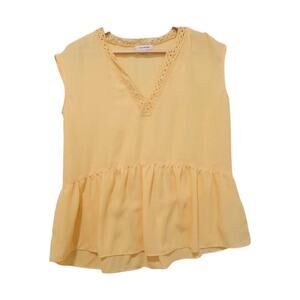 Max studio yellow sleeveless top fit and flare style